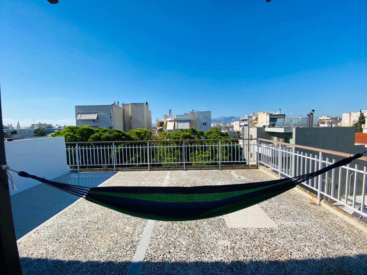 地铁站旁,免费停车位,距机场15分钟车程,独享80平米露台和美景,星空帐篷,舒适淋浴,宽敞3间房3张双人床公寓 Афіни Екстер'єр фото